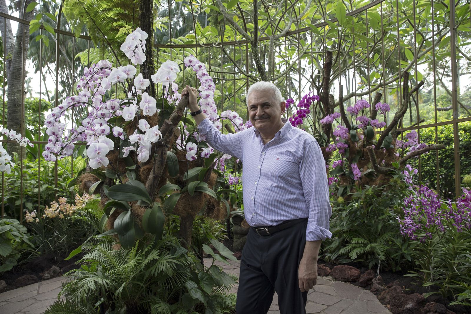 Başbakan Yıldırım'dan Singapur'a ekonomi çıkarması