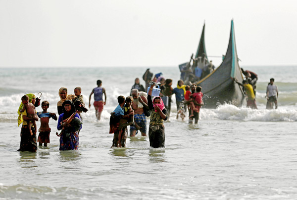 Myanmar'da katliamdan kaçanların sayısı 146 bine çıktı