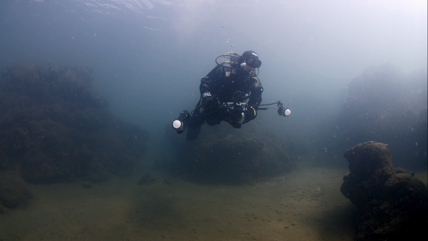 Van Gölü'nün dibindeki kalıntılar dünyaya tanıtılacak