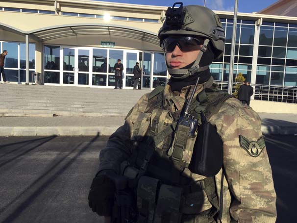 FETÖ'nün darbe girişimine ilişkin İstanbul'daki ilk dava başladı