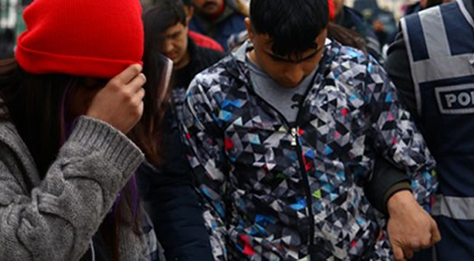 Sahte hesapla mesajlaşıp buluşmaya çağırdığı kişiyi öldürdü