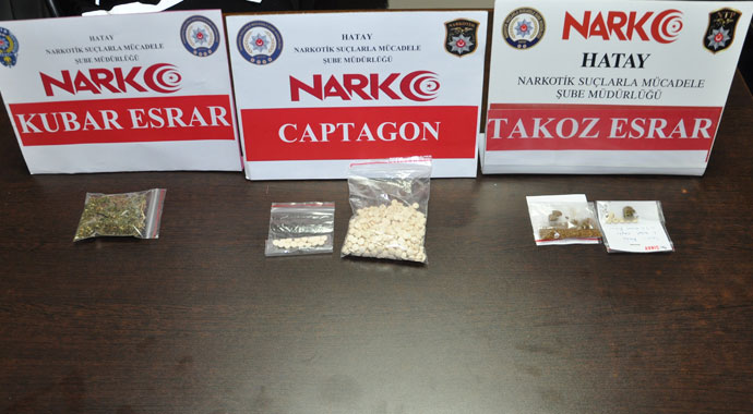 Karnı burnunda uyuşturucu satıcısı