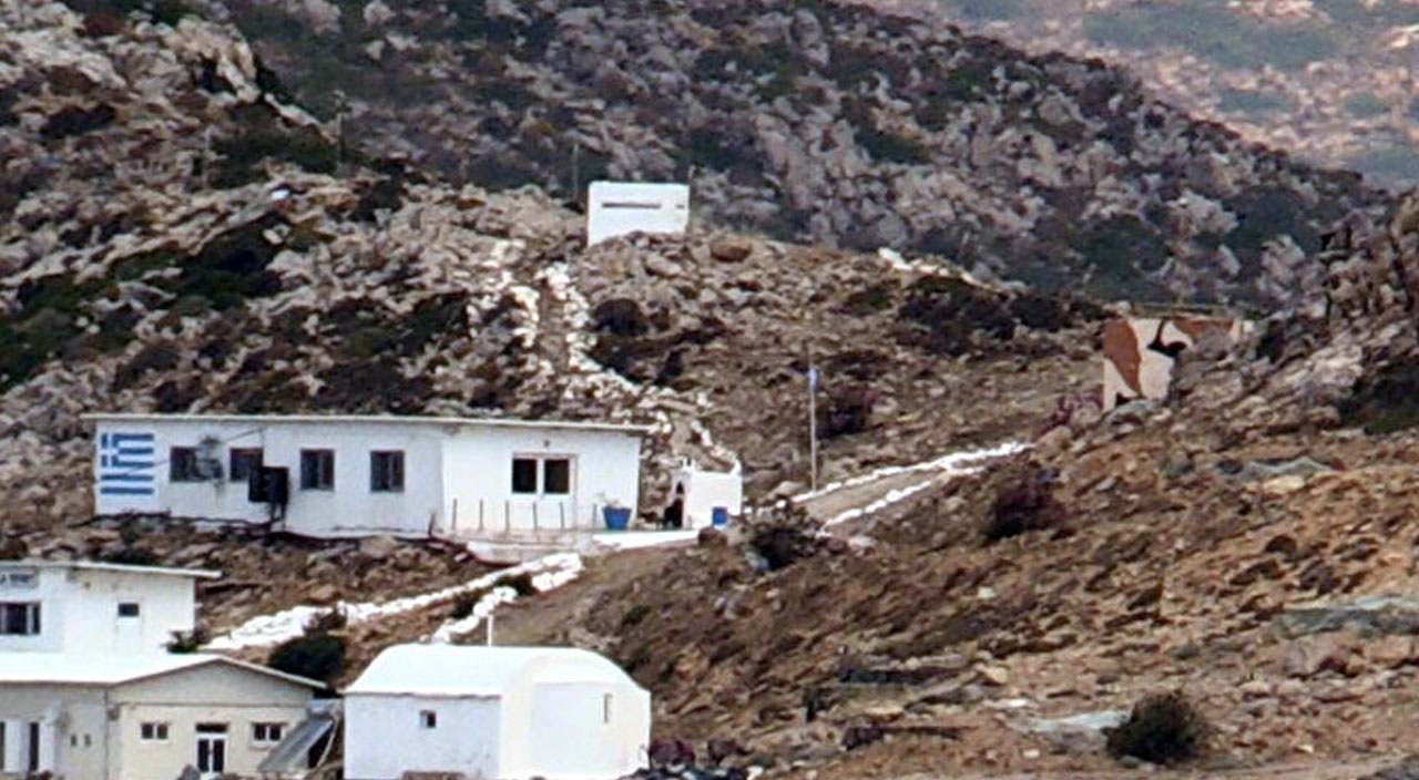 Yunanistan’dan yine tahrik: Keçi Adası’na asker ve silah yığdı