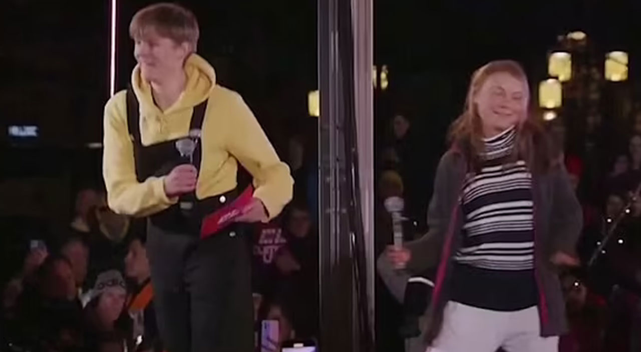 Yaşından büyük işlere kalkışıyordu! Nihayet içindeki çocuk ortaya çıktı