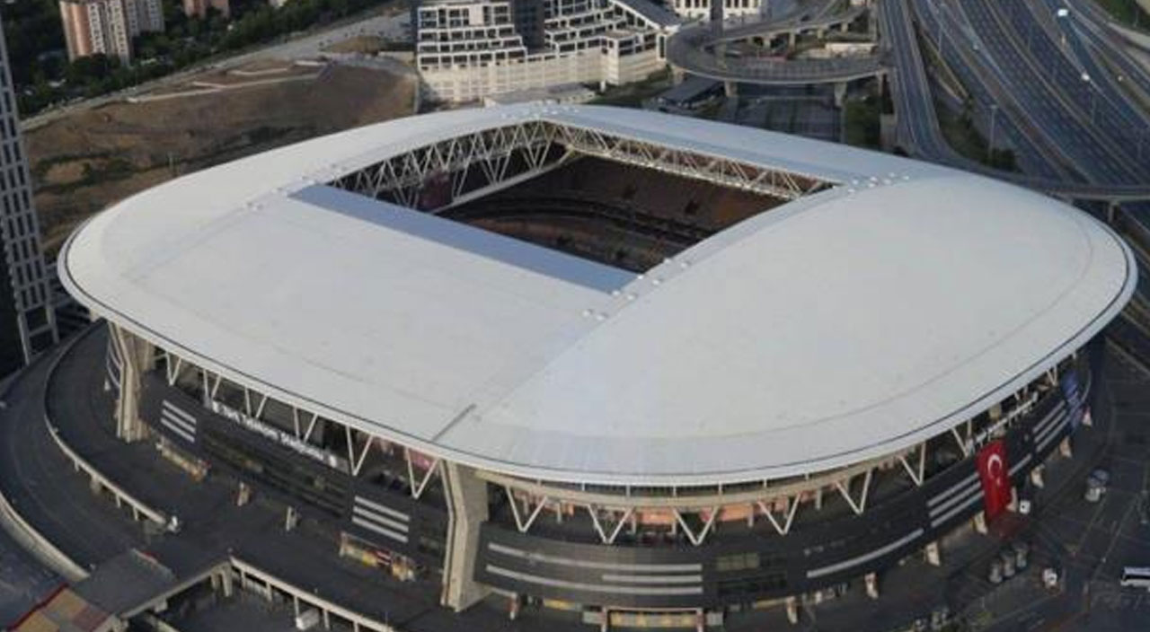 Galatasaray’da 100 milyon dolarlık anlaşma! Havayolu şirketiyle anlaştılar