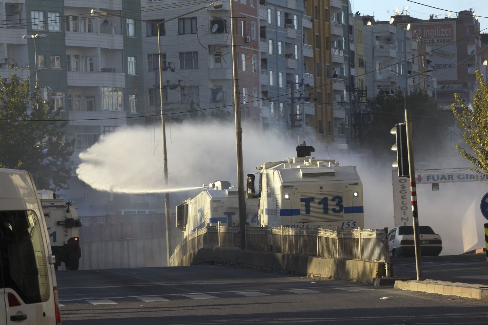 Diyarbakır'da olaylar sürüyor! Diyarbakır'da olaylar sürüyor!