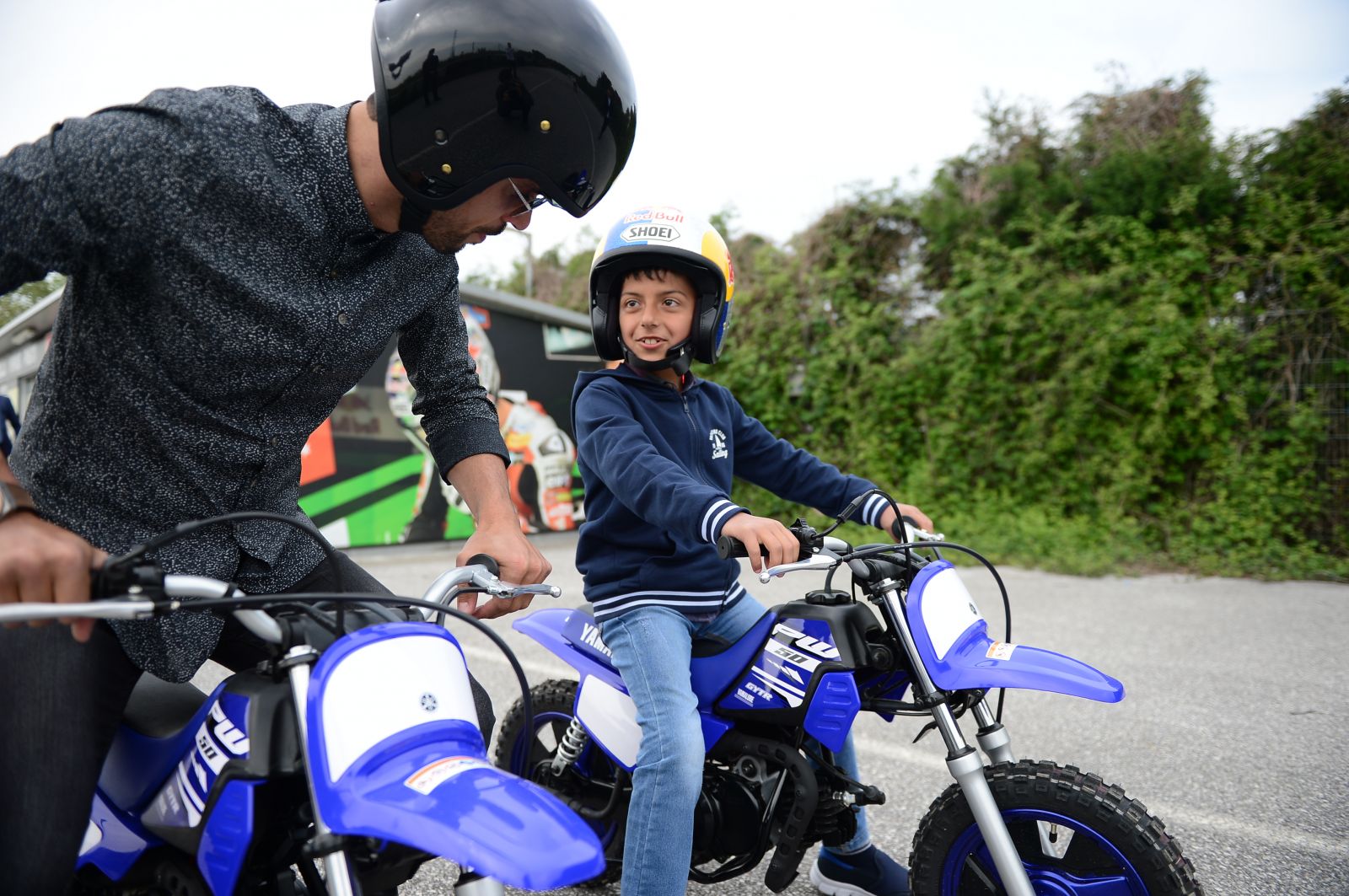 Küçük Yahya'nın motosiklet hayalini Kenan Sofuoğlu gerçekleştirdi