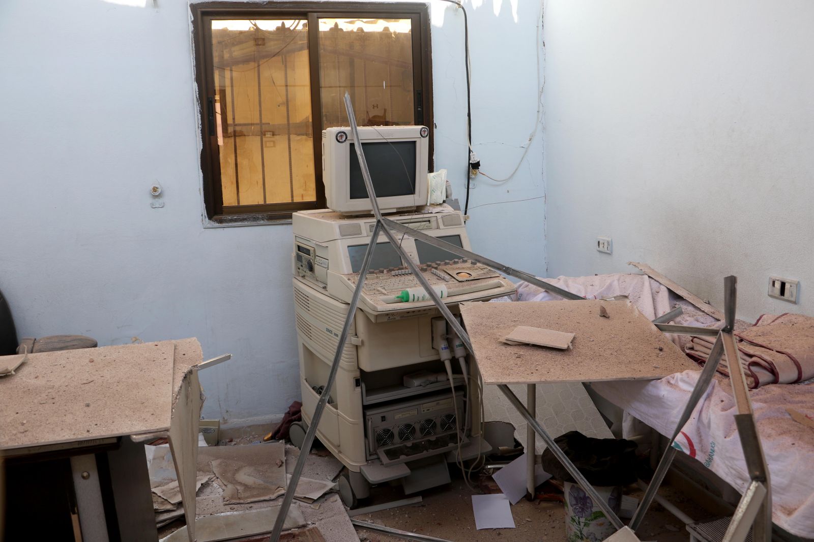 YPG/PKK'nın füzeyle vurduğu hastane enkaza döndü