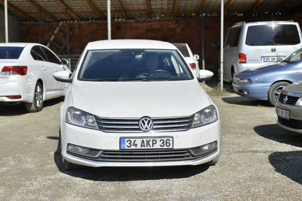 Bu plaka için arabasına 120 bin lira istiyor!