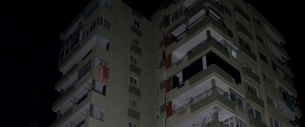 Adana’da 8’inci kattan düşen İngilizce öğretmeni hayatını kaybetti