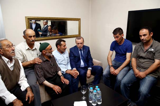 Erdoğan’dan Beştepe önünde öldürülen genç için taziye ziyareti
