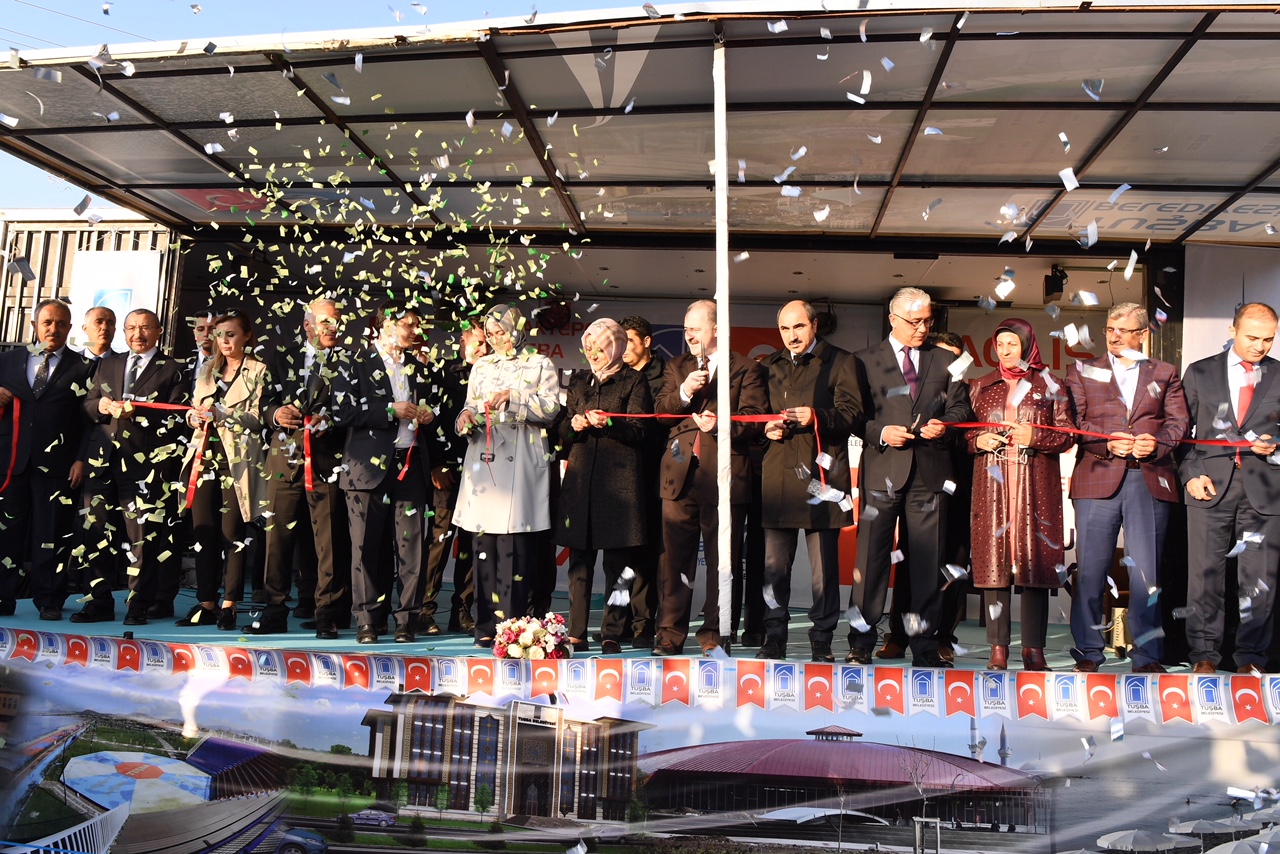 Sancaktepe-Tuşba Dostluk Parkı hizmete açıldı