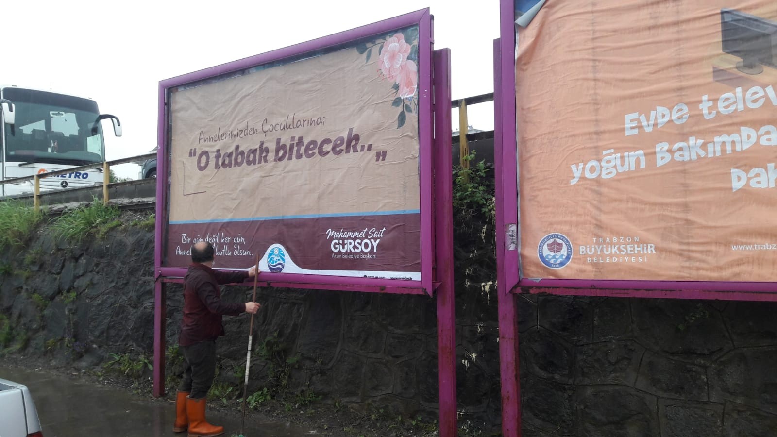 Trabzon’da bilboardlara dikkat çeken Anneler Günü mesajları