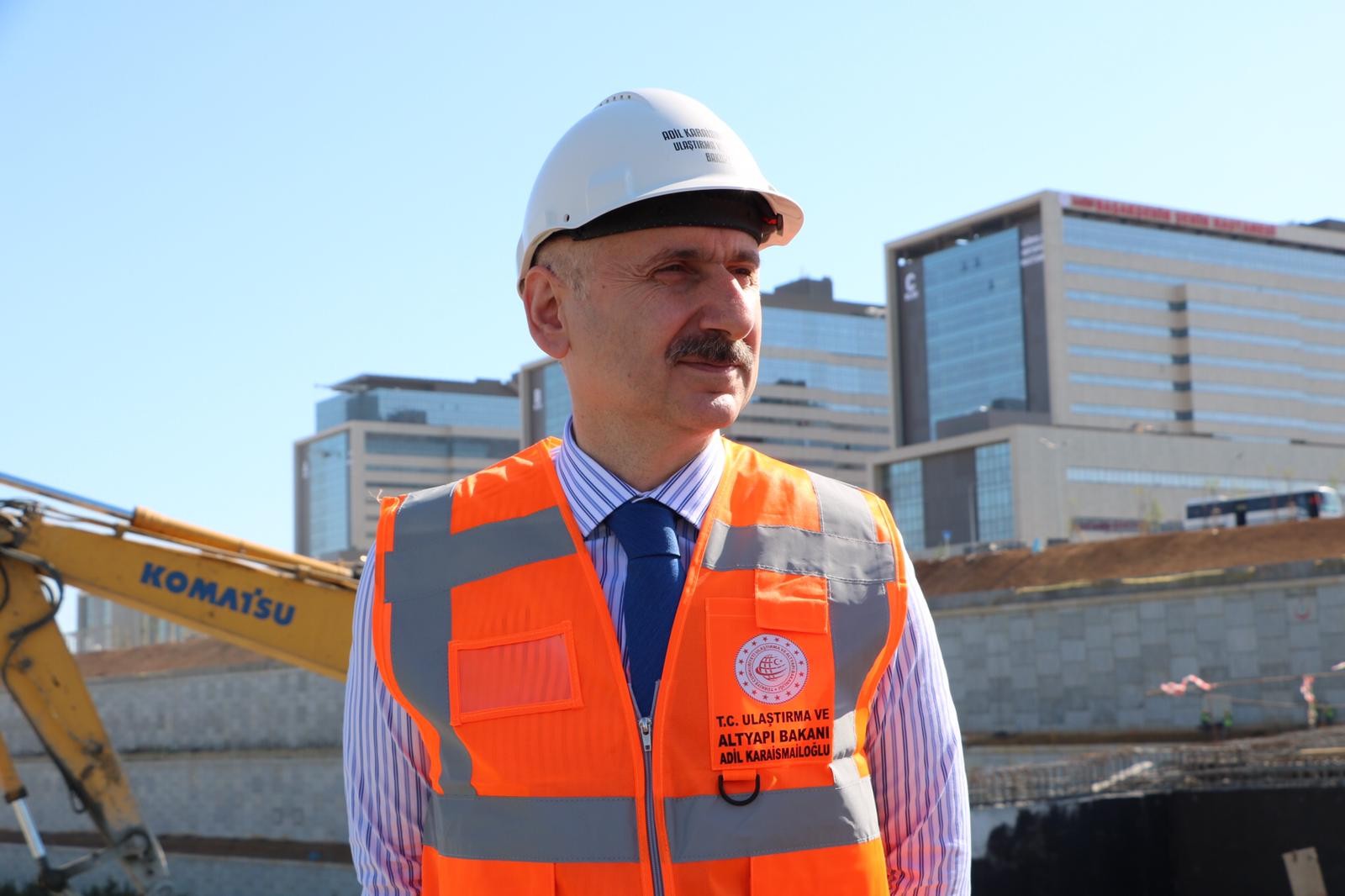 Bakan Karaismailoğlu: 20 Mayıs'ta hastane, yolları ile beraber hizmet vermeye başlayacak Bakan Karaismailoğlu: 20 Mayıs'ta hastane, yolları ile beraber hizmet vermeye başlayacak