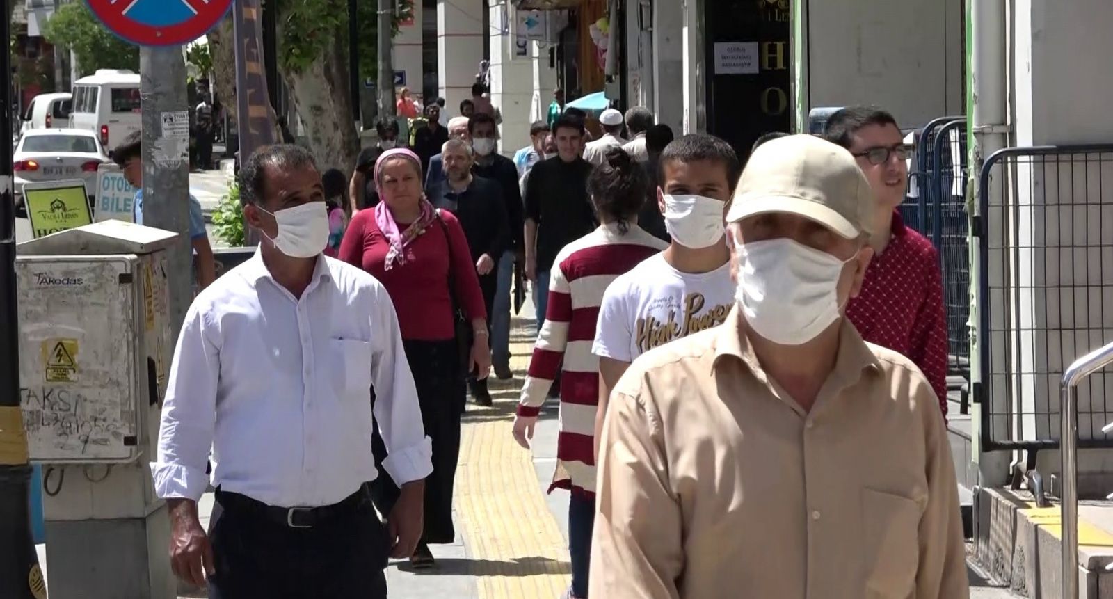 'Evde kalmayan' Adıyaman'da vaka sayısı artıyor
