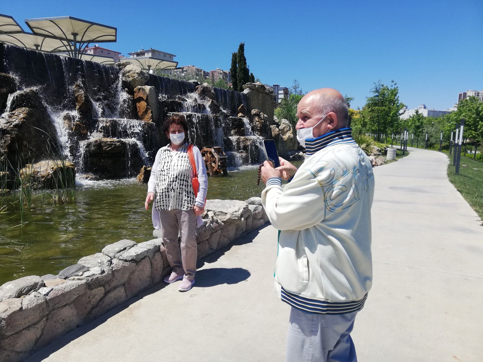 65 yaş ve üstü vatandaşlar için üçüncü sokağa çıkma izni