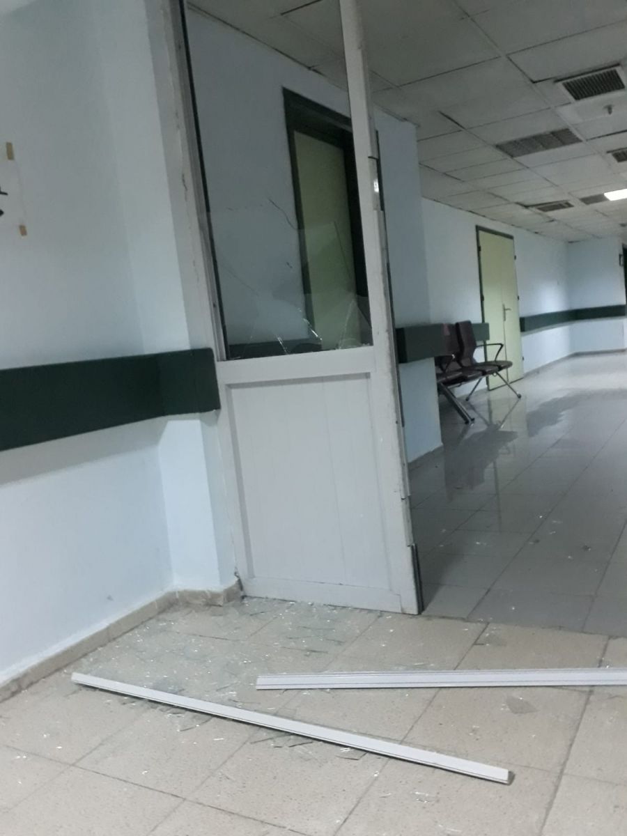 4 yaşındaki çocuk hayatını kaybetti, yakınları sağlık çalışanlarına saldırdı