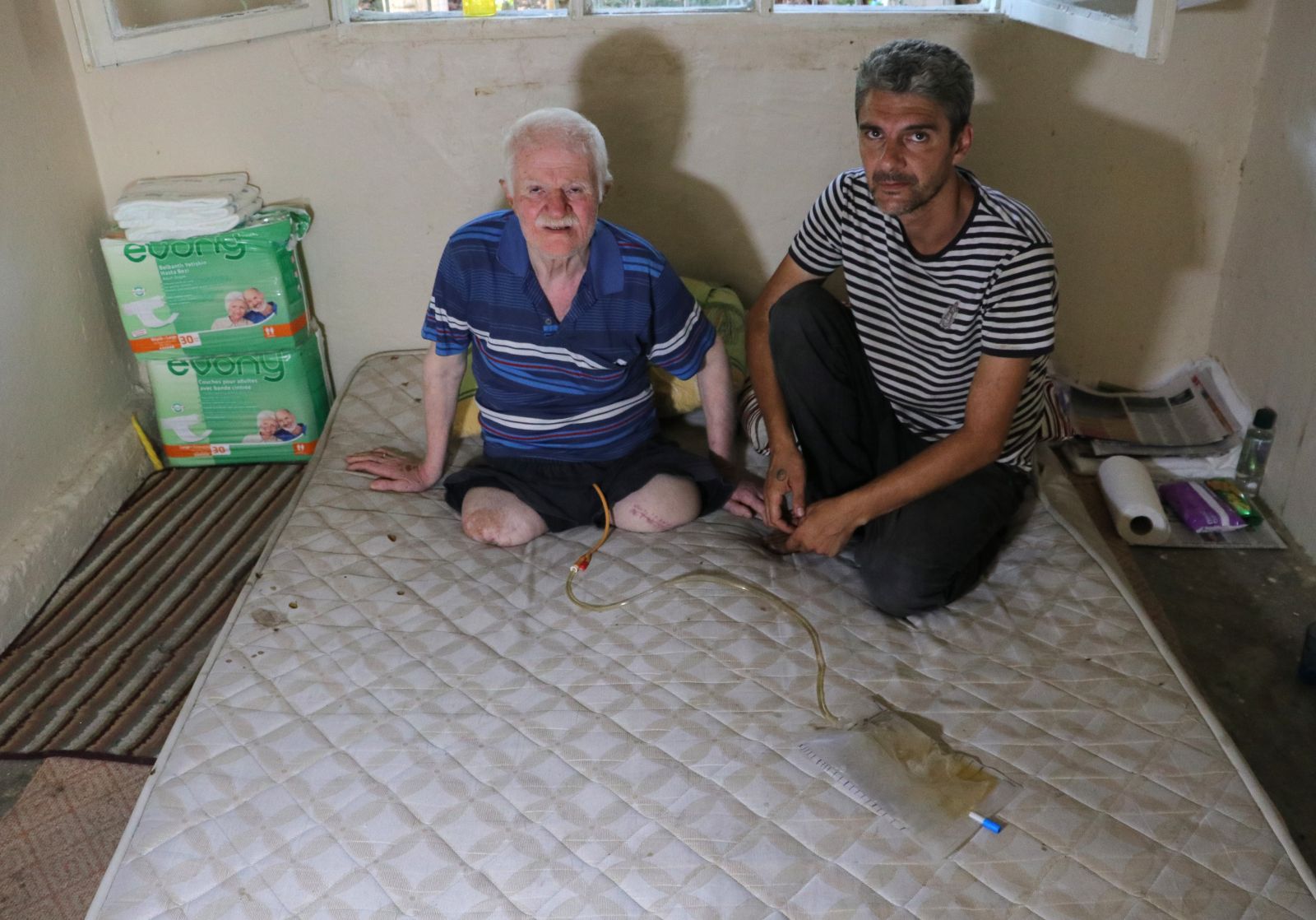 Ünlülerin terzisinin dramı: Bilsem böyle sigara içmezdim
