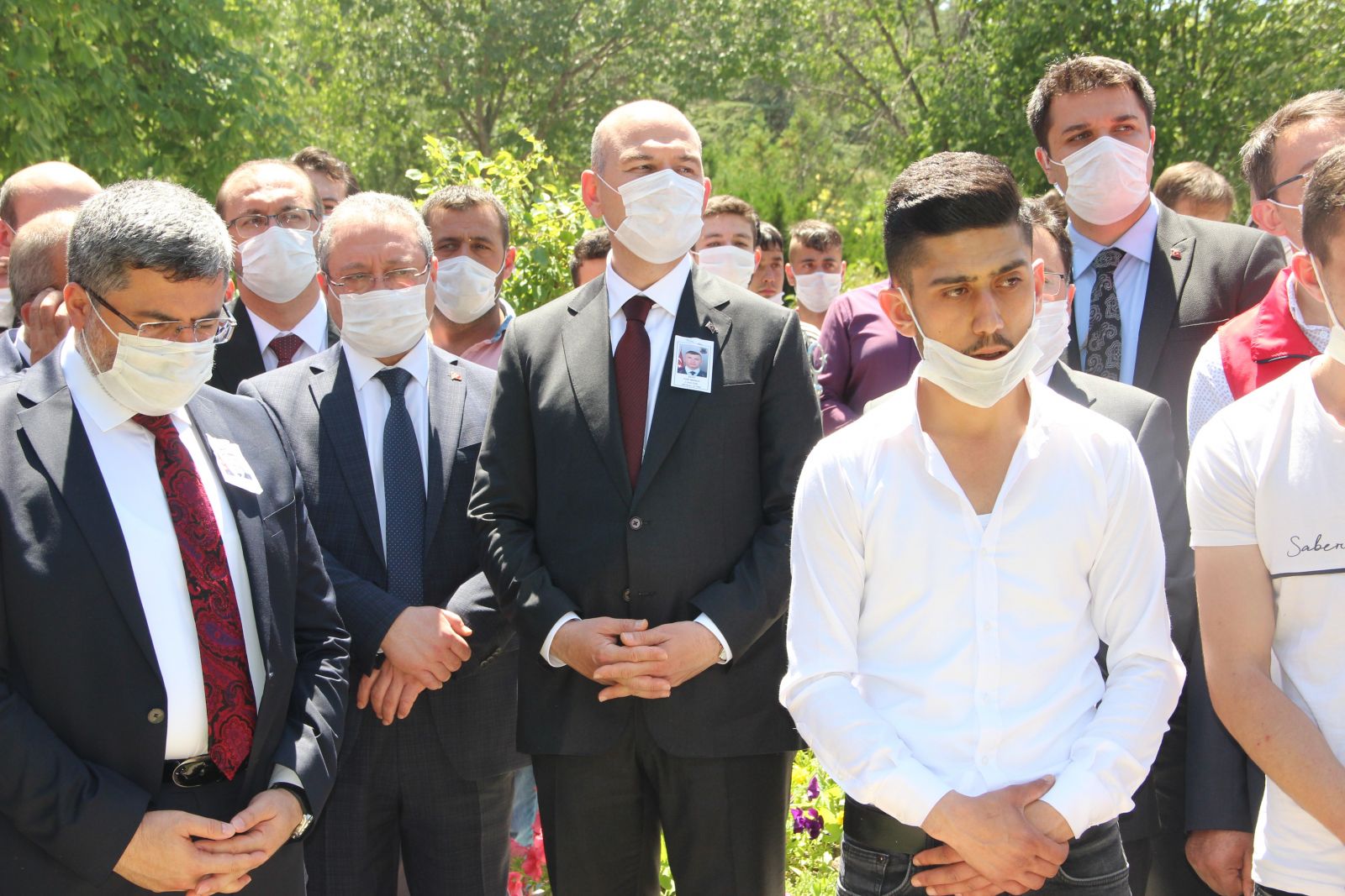 Bakan Soylu, Şehit Fatih Manga’yı son yolculuğuna uğurladı