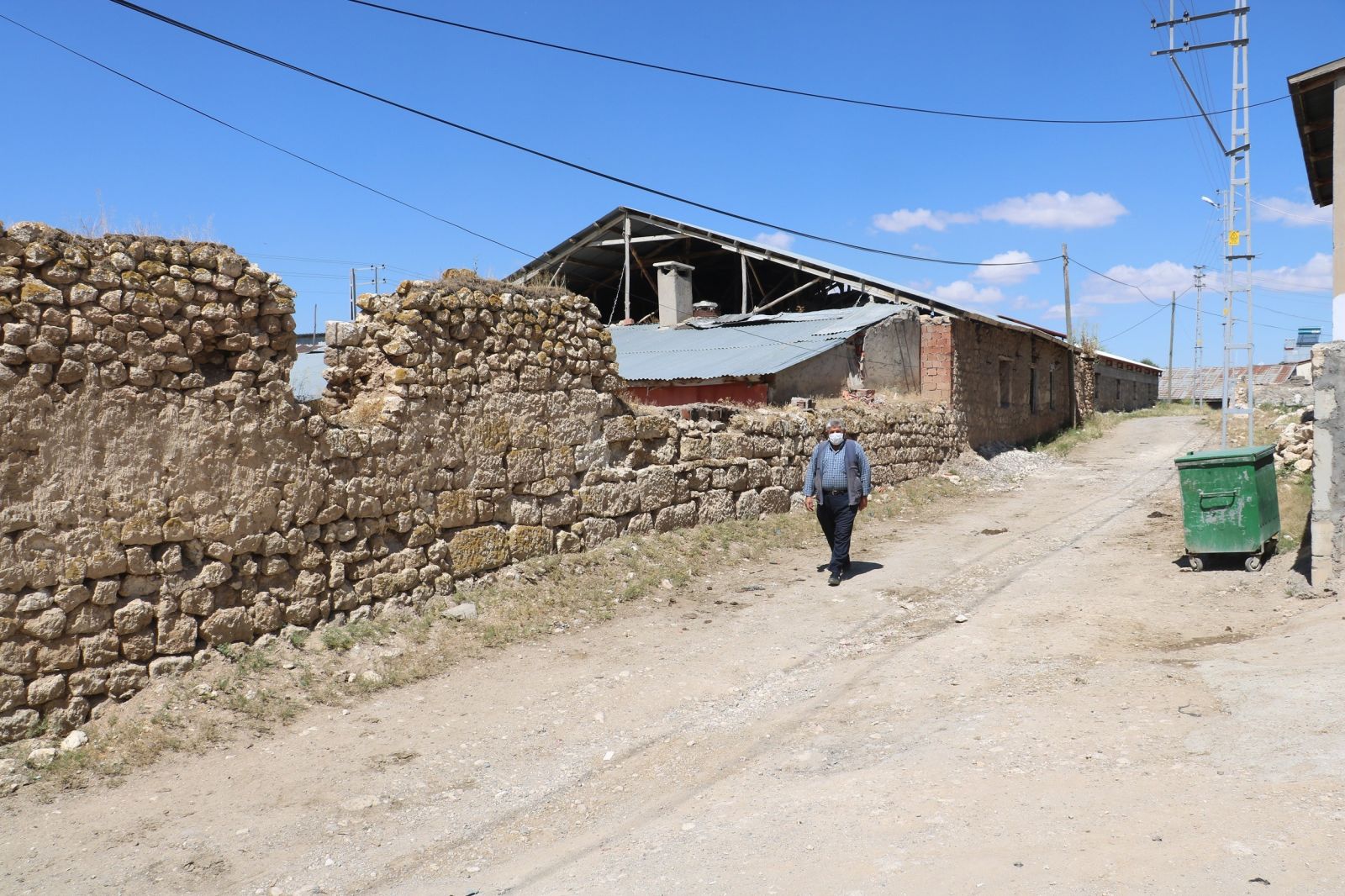 17 yıl sonra yeniden köylü olabilmek için sandığa giderek 'evet' dediler