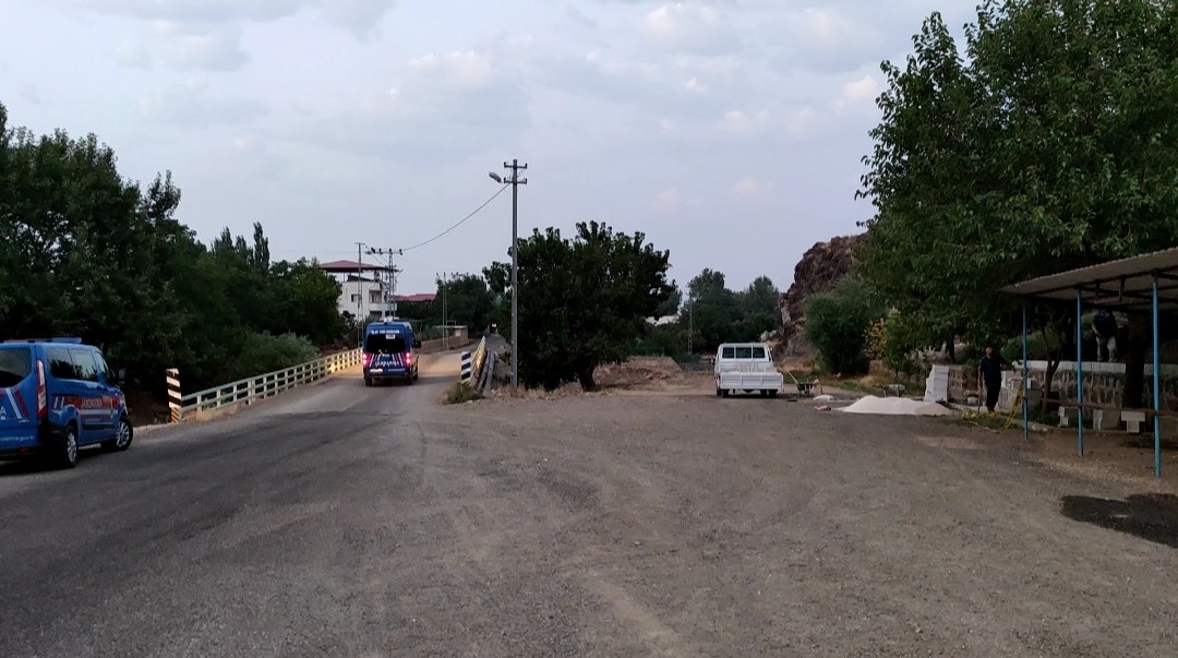 Gaziantep'te mezarlıkta bomba paniği