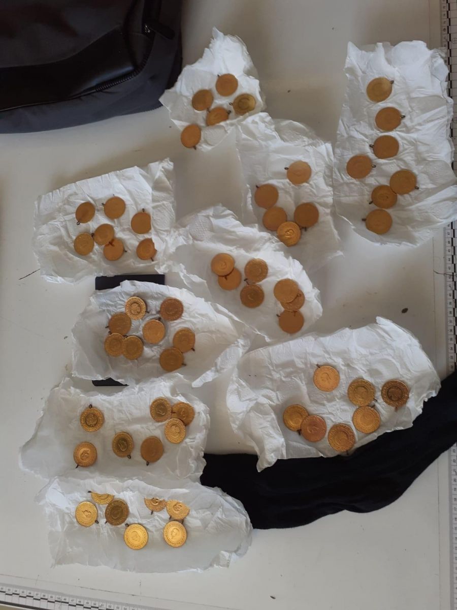 Saklanan kayıp altınları kriminal polisi buldu