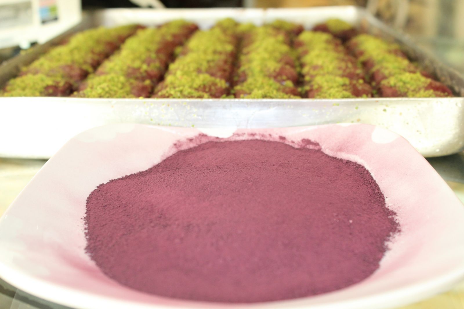 Mor ekmekten sonra mor baklava