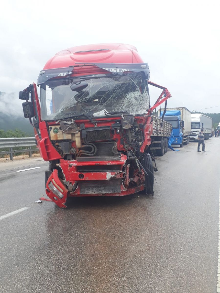 Tokat'ta korkunç kaza: 3 ölü, 4 yaralı