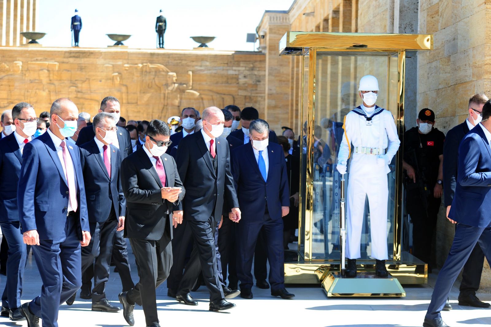 Cumhurbaşkanı Erdoğan: 2023'e ekonomik, askeri, siyasi ve diplomatik bakımdan daha güçlü bir ülke olarak girmekte kararlıyız