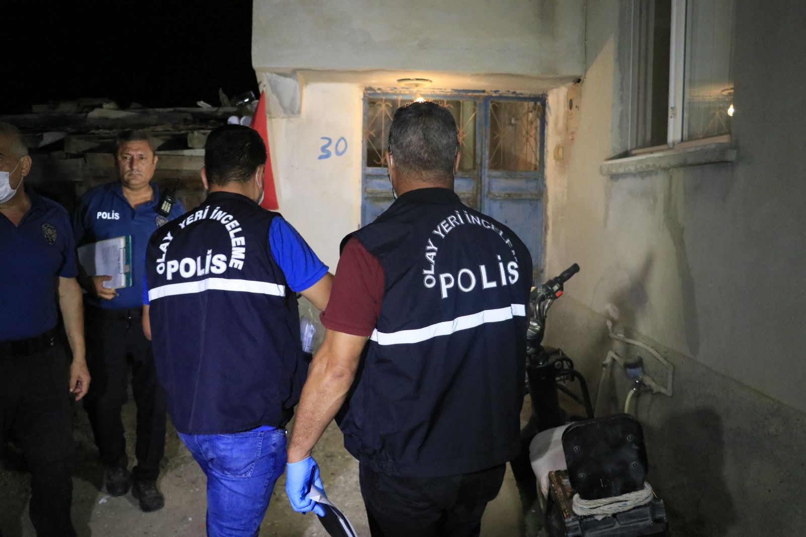 Kendisini darp ettiği iddia edilen kocasını öldürdü