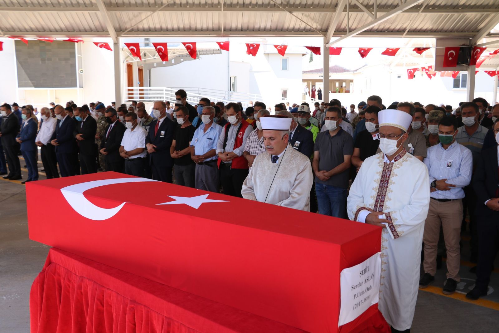 Şehit Uzman Onbaşı son yolculuğuna uğurlandı