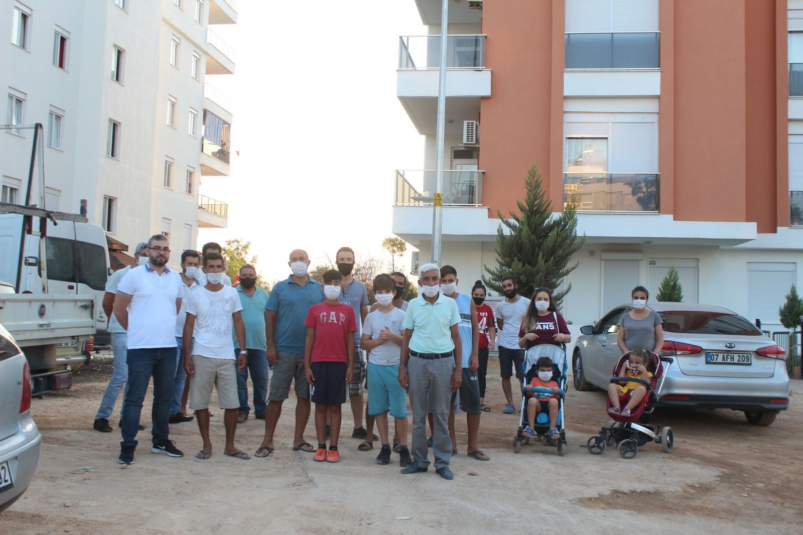 Antalya'da 60 haneli evin adresi yok: Biz varız ama yok gibiyiz