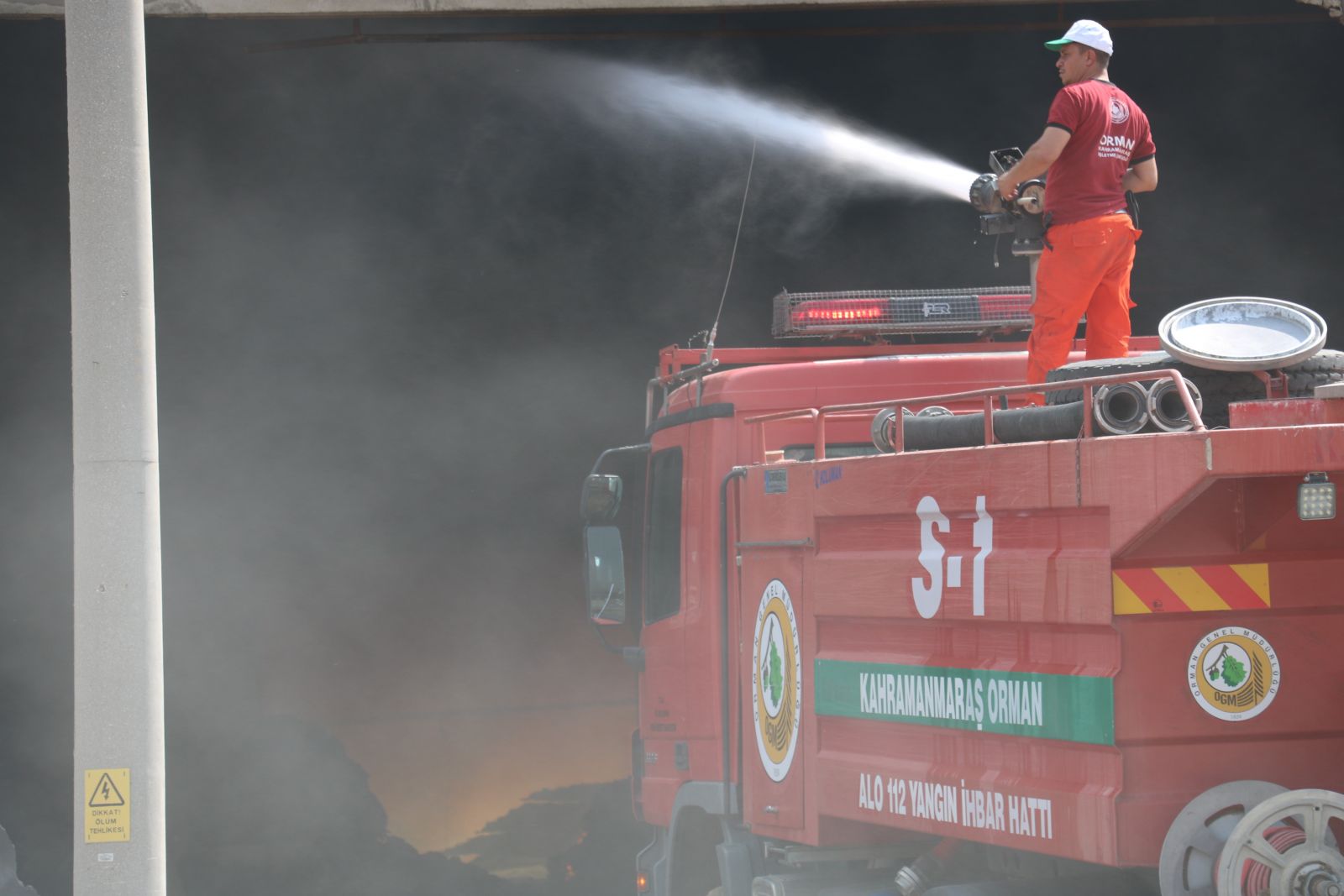 Kahramanmaraş’ta tekstil fabrikasında yangın