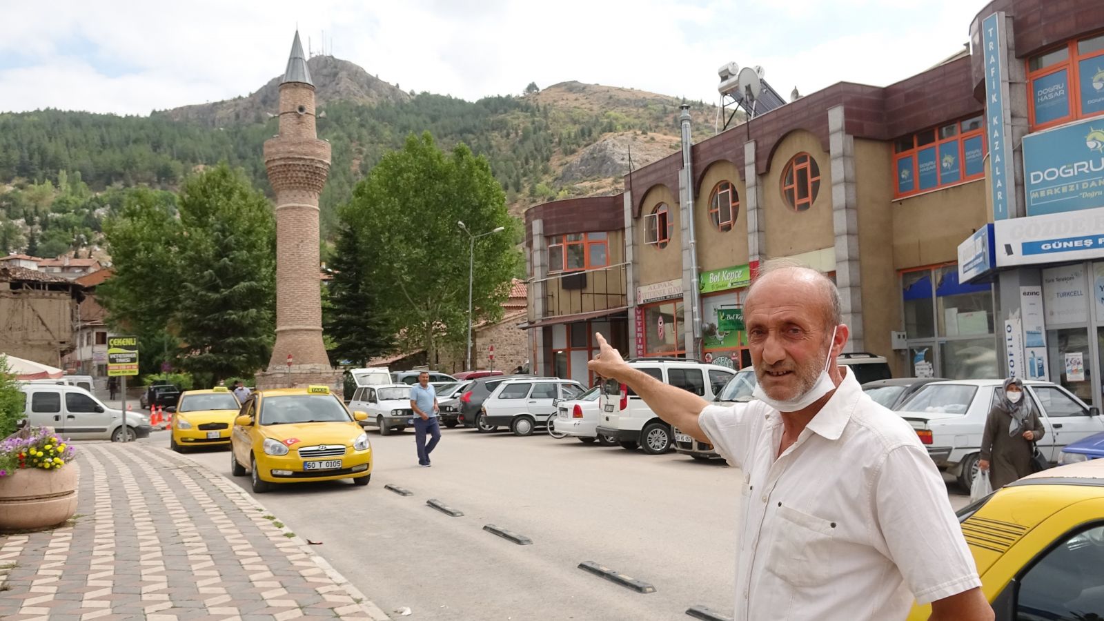 Bu minareyi gören camiyi arıyor