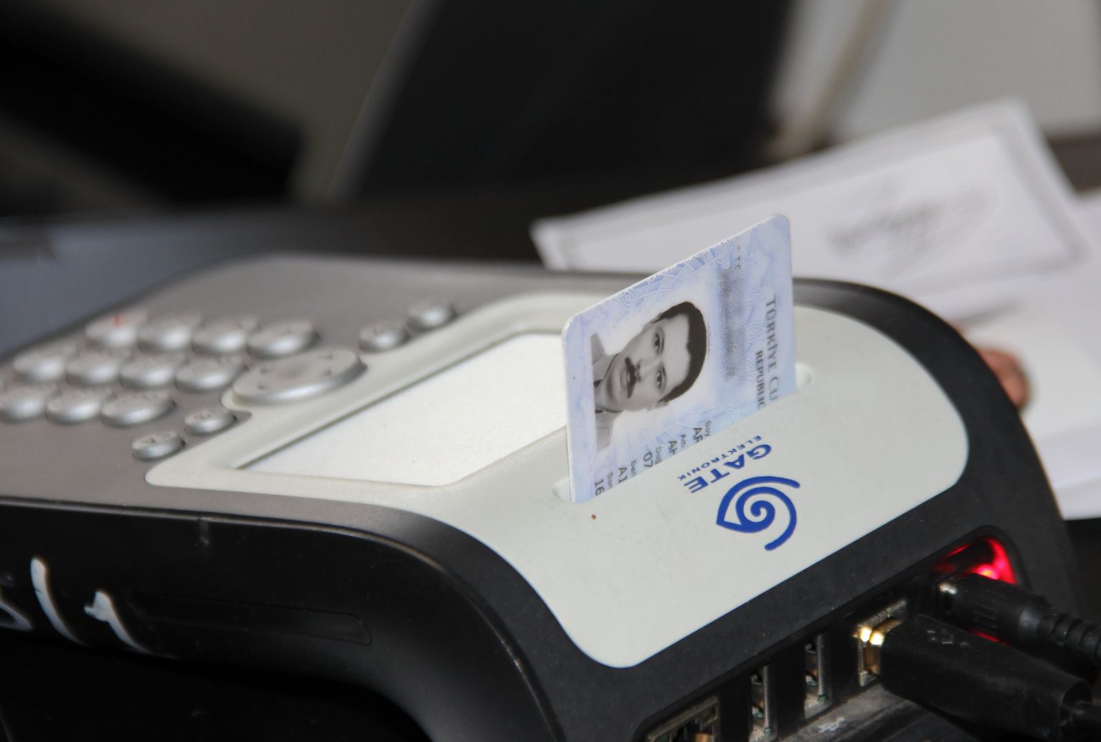 Ehliyet bilgileri kimlik kartlarına yükleniyor