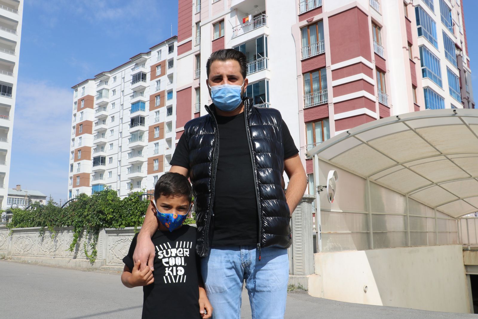 Apartman görevlisi çocuğu darp etti, baba şikayetçi oldu