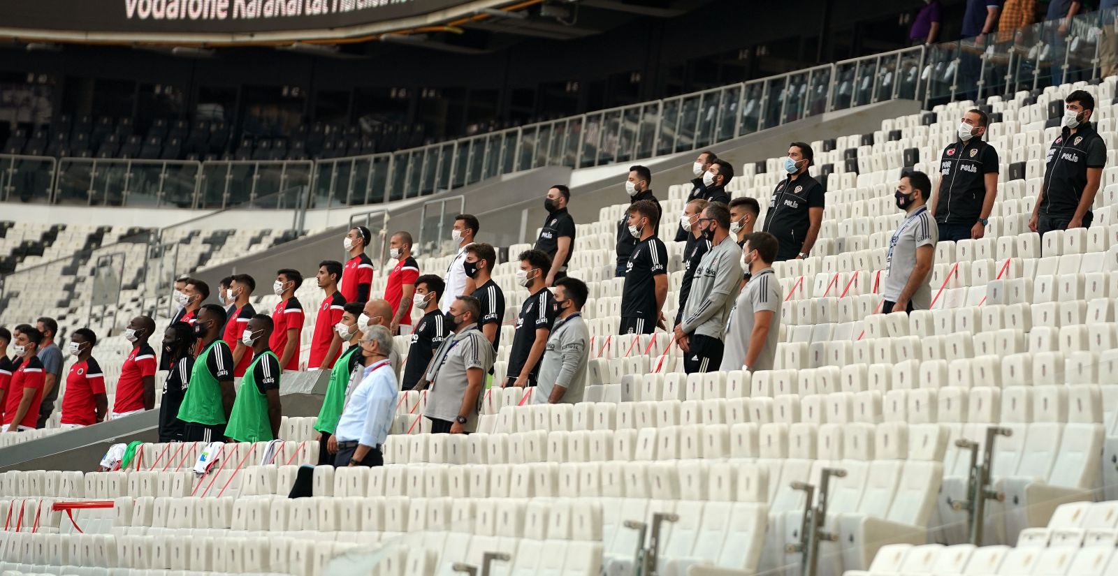 Beşiktaş evinde Gençlerbirliği'ne 1-0 mağlup oldu