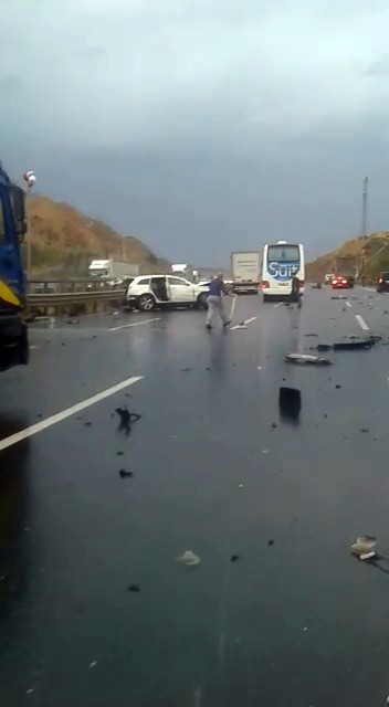 Kuzey Marmara Otoyolu’nda feci kaza: 2 ölü, 3 yaralı