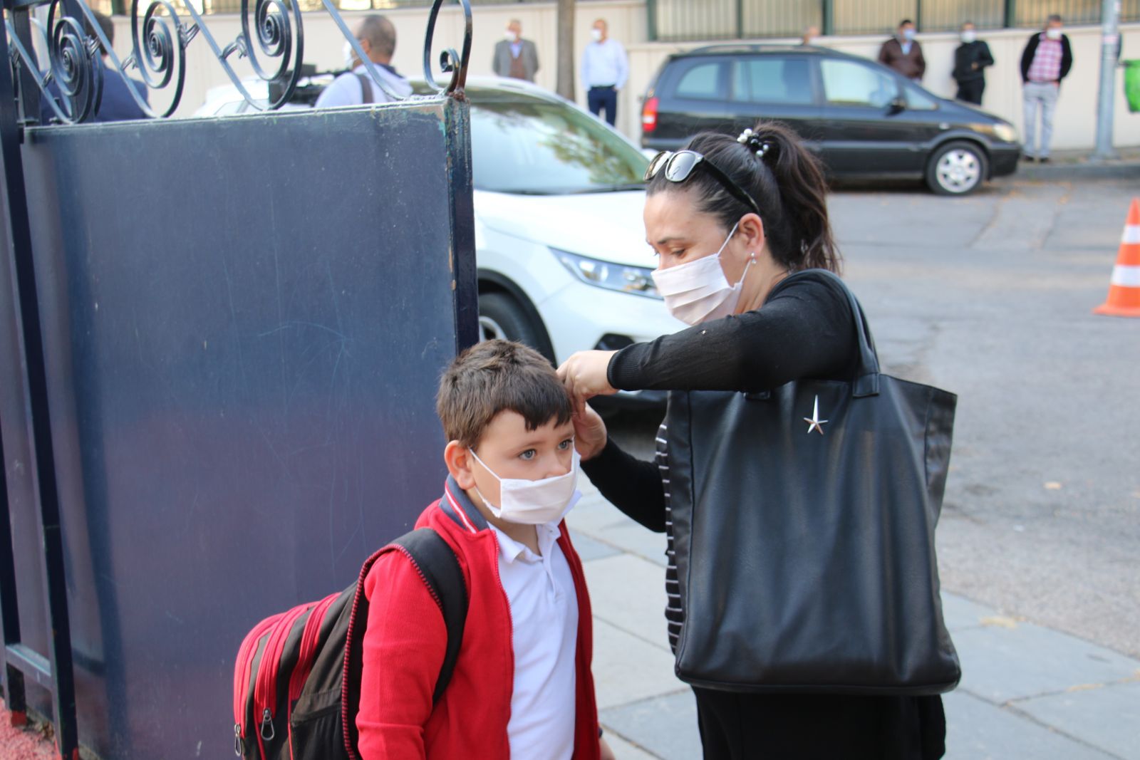 Yüz yüze eğitimde ikinci aşamaya geçildi Yüz yüze eğitimde ikinci aşamaya geçildi