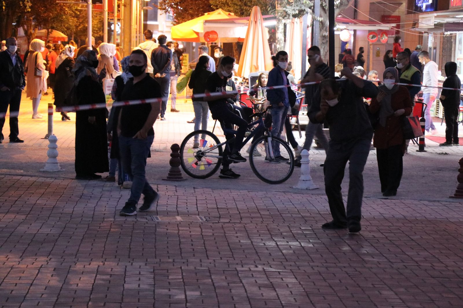 Sevgilisini başkasıyla gören genç intihara kalkıştı