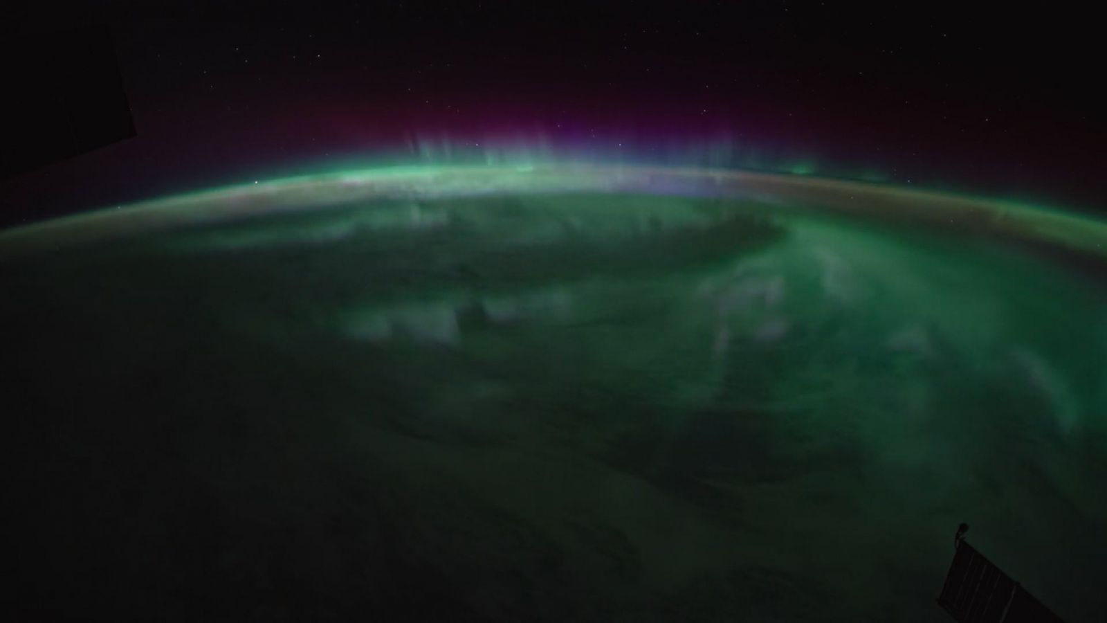 Görenleri hayran bıraktı! Kutup ışıkları uzaydan görüntülendi