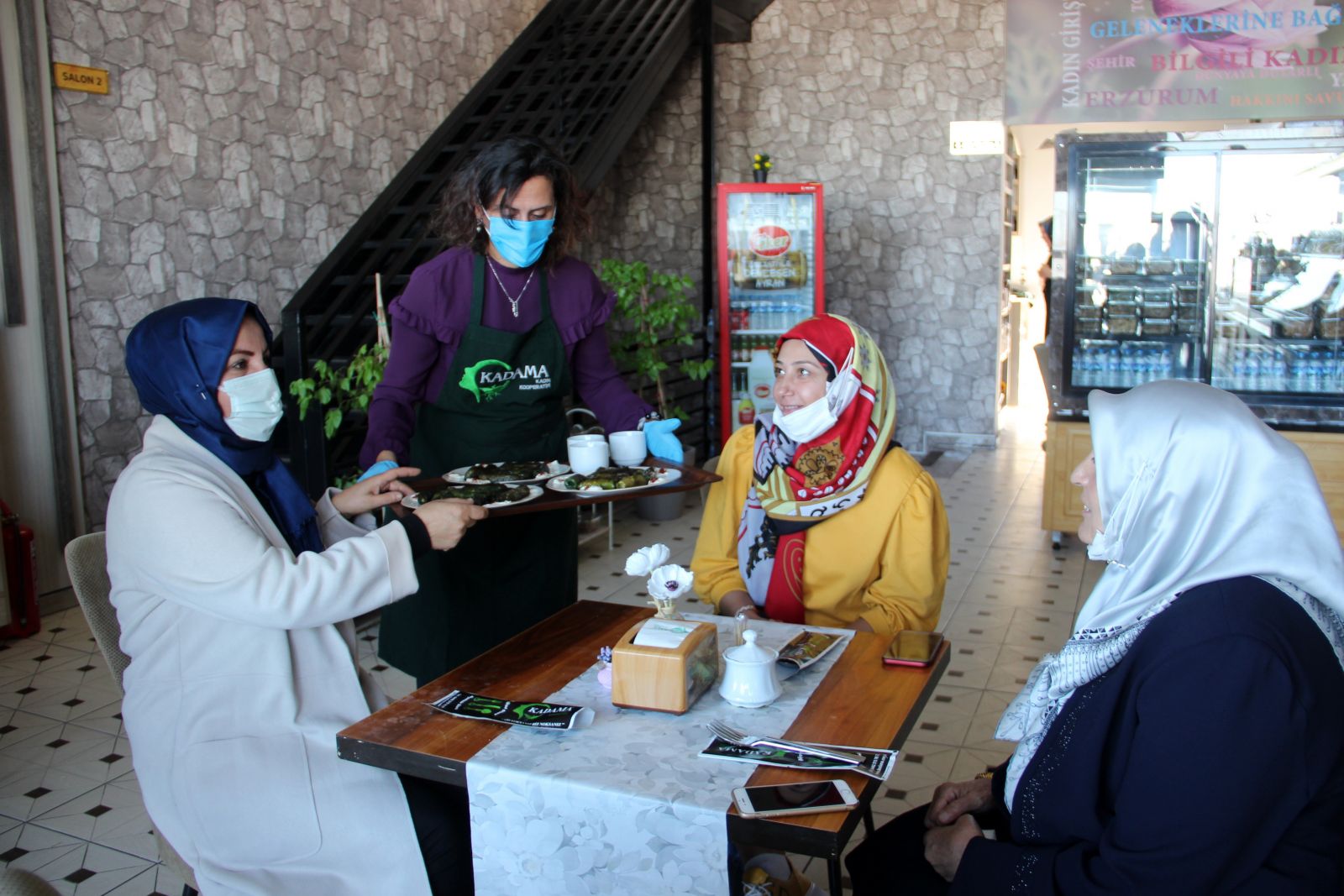 Bu kafeyi yalnızca kadınlar işletiyor