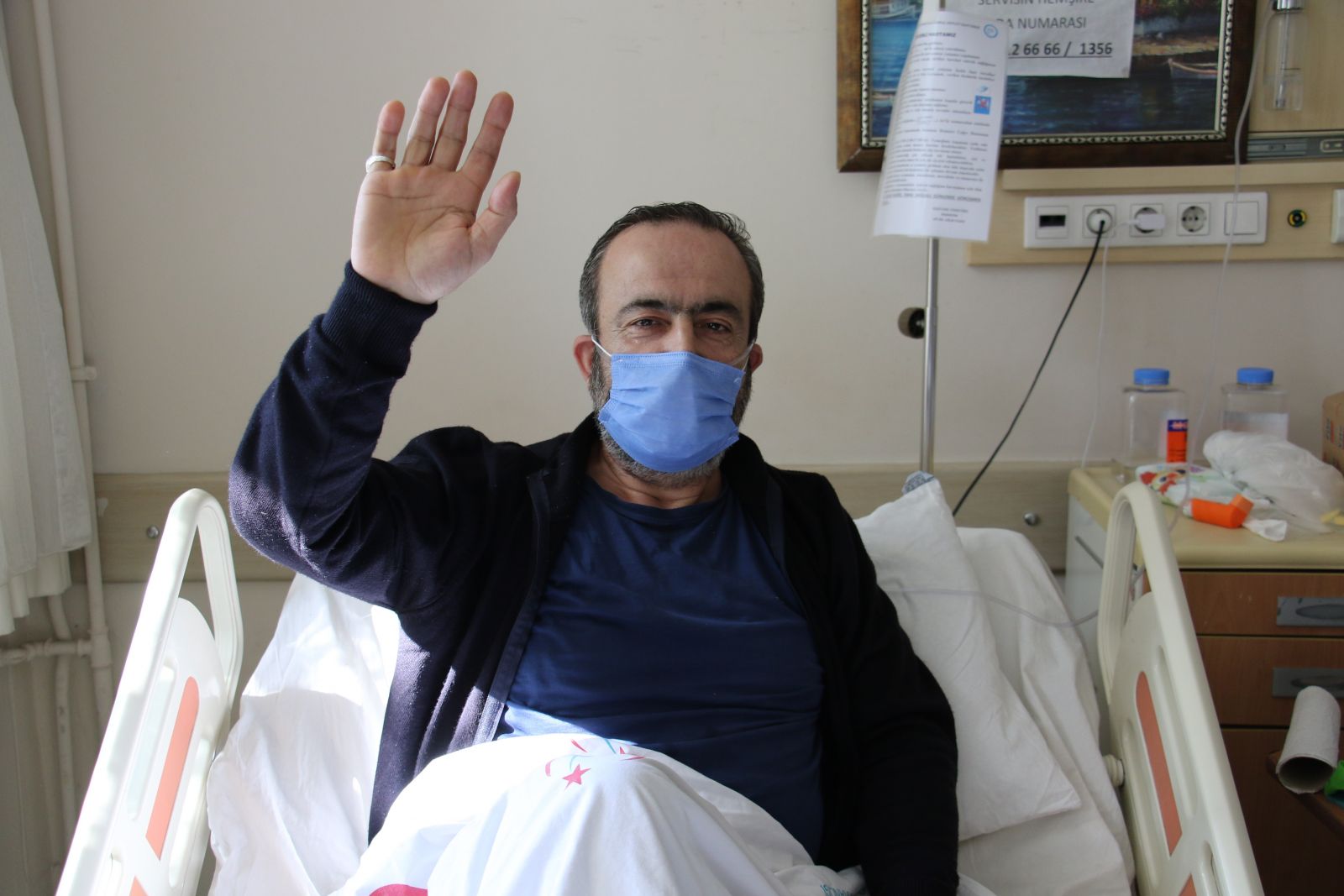 Covid-19 hastası: Torunu kucaklayıp öpüyorduk, 2 gün ateşlendi sonra kenara çekildi