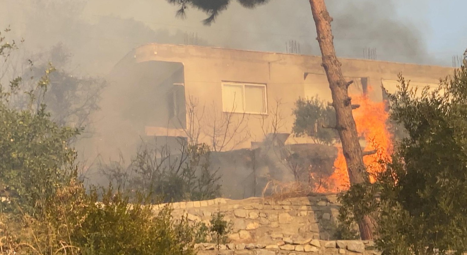 Hatay'daki yangında annenin 'çocuklarımı çıkarın' feryadı