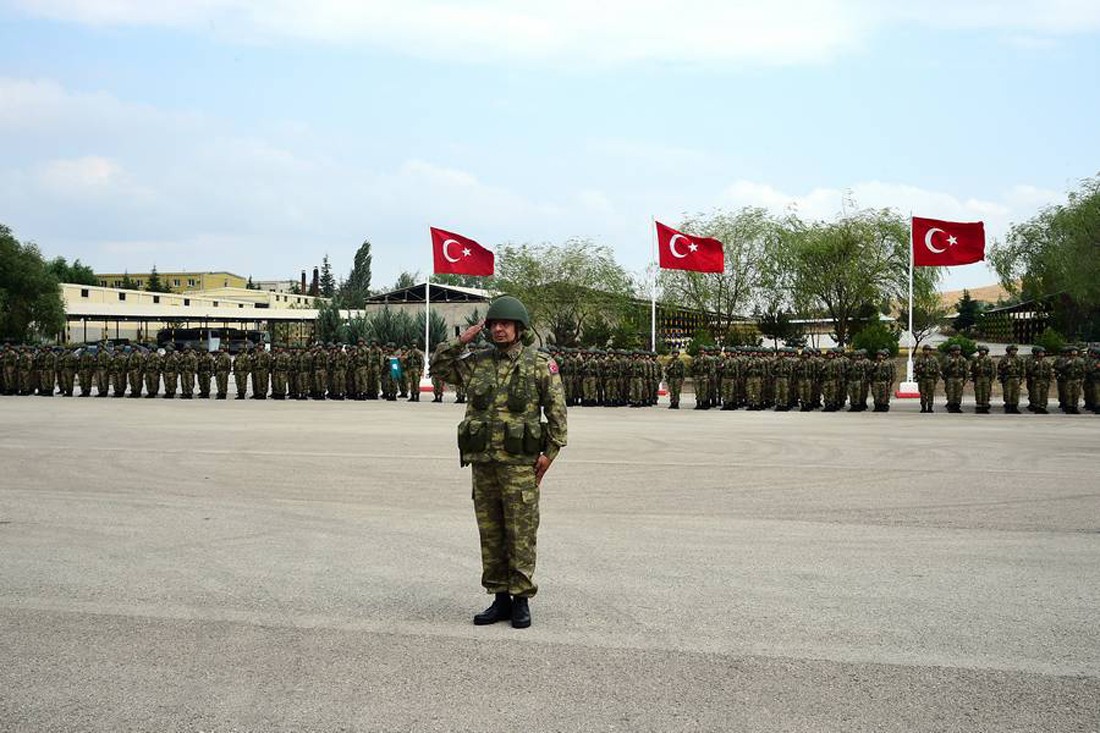 Türk birliği Katar’dan sonra Somali'de de göreve başladı
