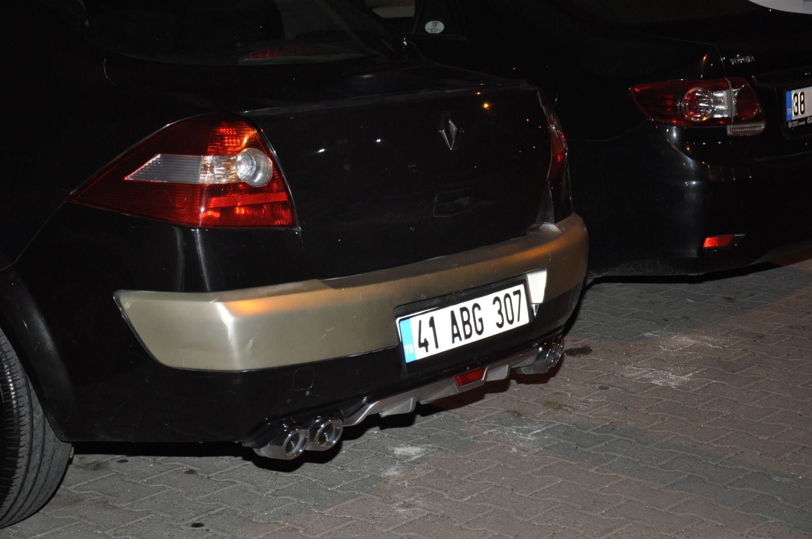 Plakadaki harf hatası polisi alarma geçirdi, araç sahibini de şaşırttı
