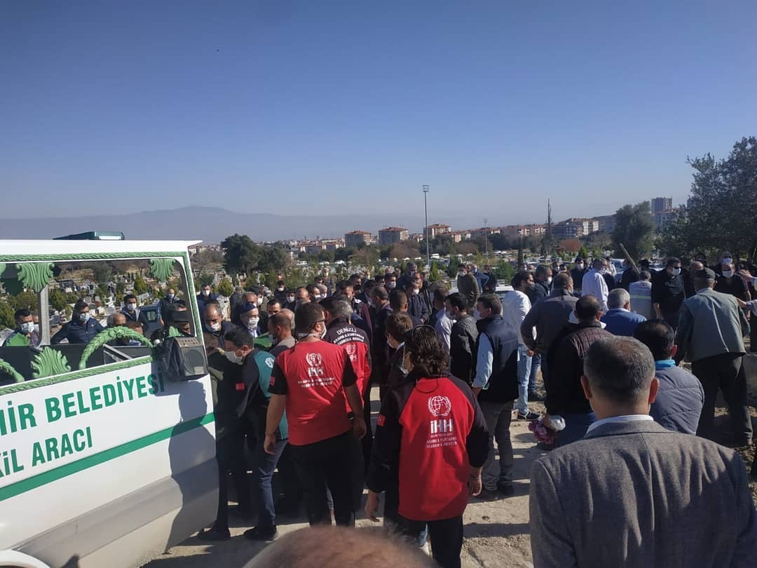 İzmir depreminde görev alan İHH gönüllüsü, son yolculuğuna uğurlandı