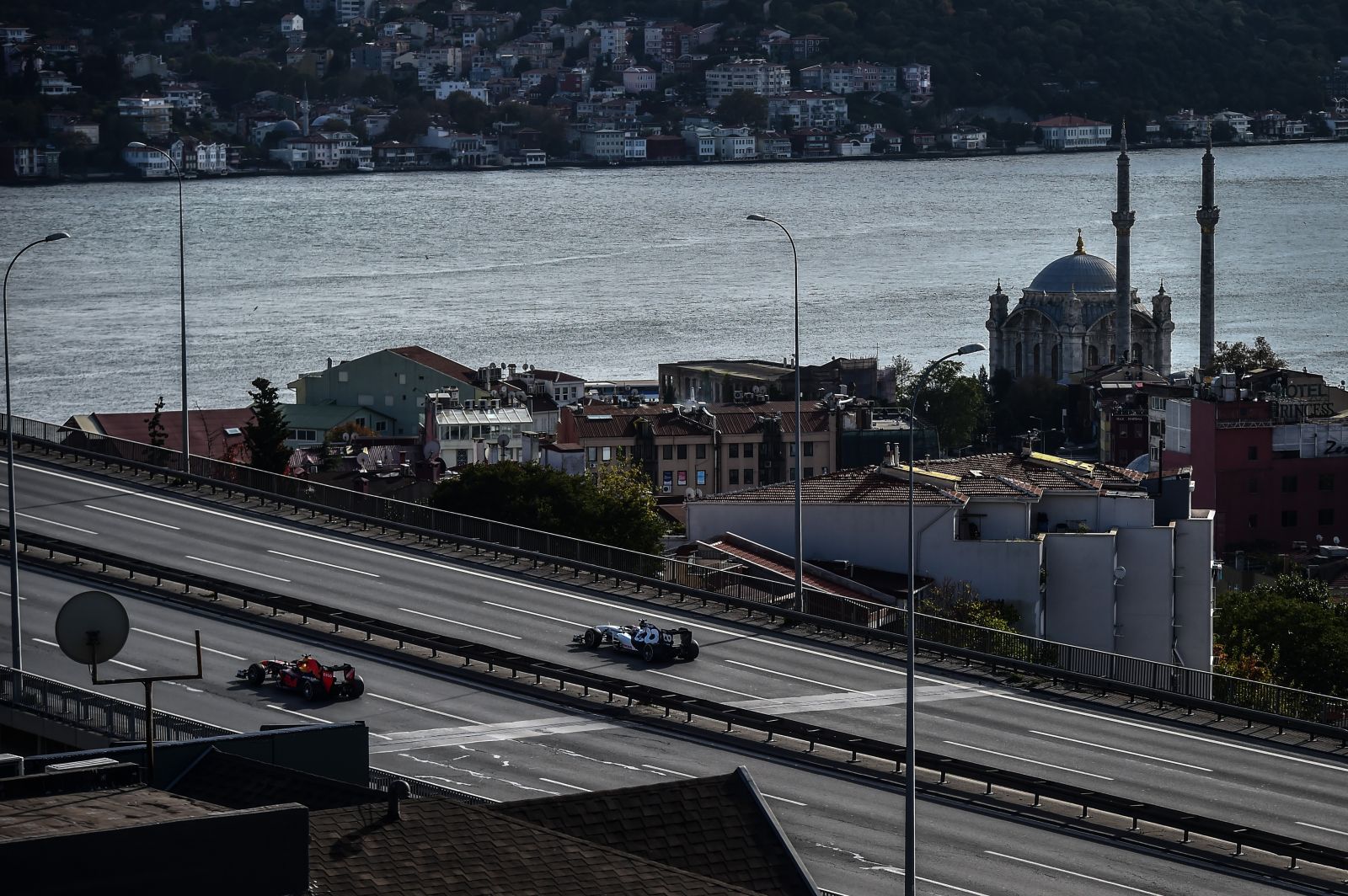 Nefesler tutuldu, geri sayım başladı: Yatırım 'yarış'ı