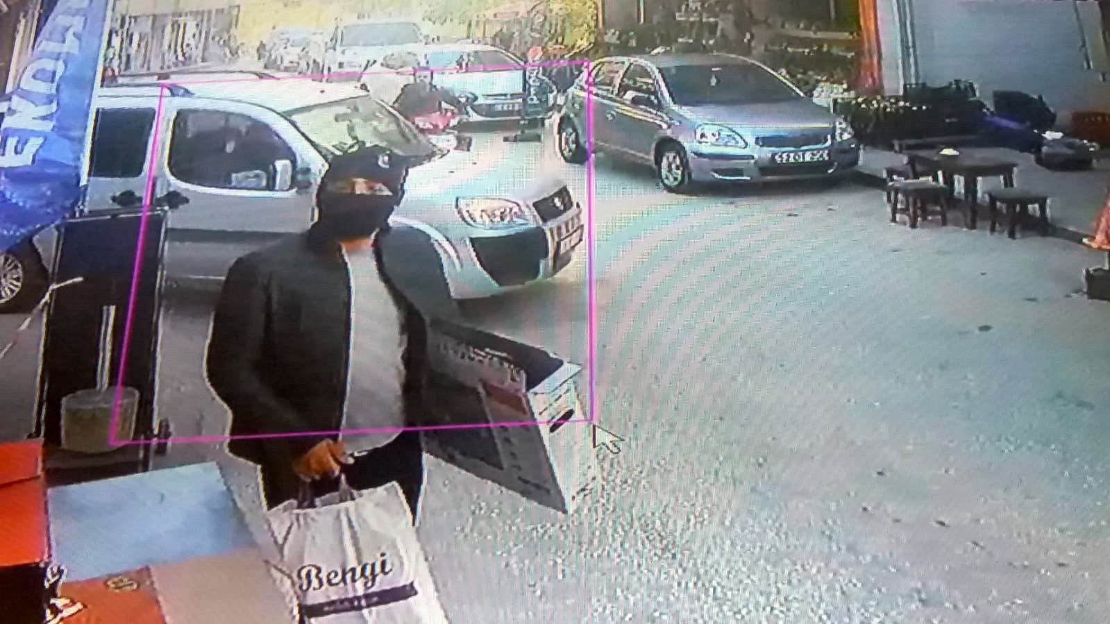 Ordu’daki canilerin güvenlik ve MOBESE kamerası görüntüleri ortaya çıktı Ordu’daki canilerin güvenlik ve MOBESE kamerası görüntüleri ortaya çıktı