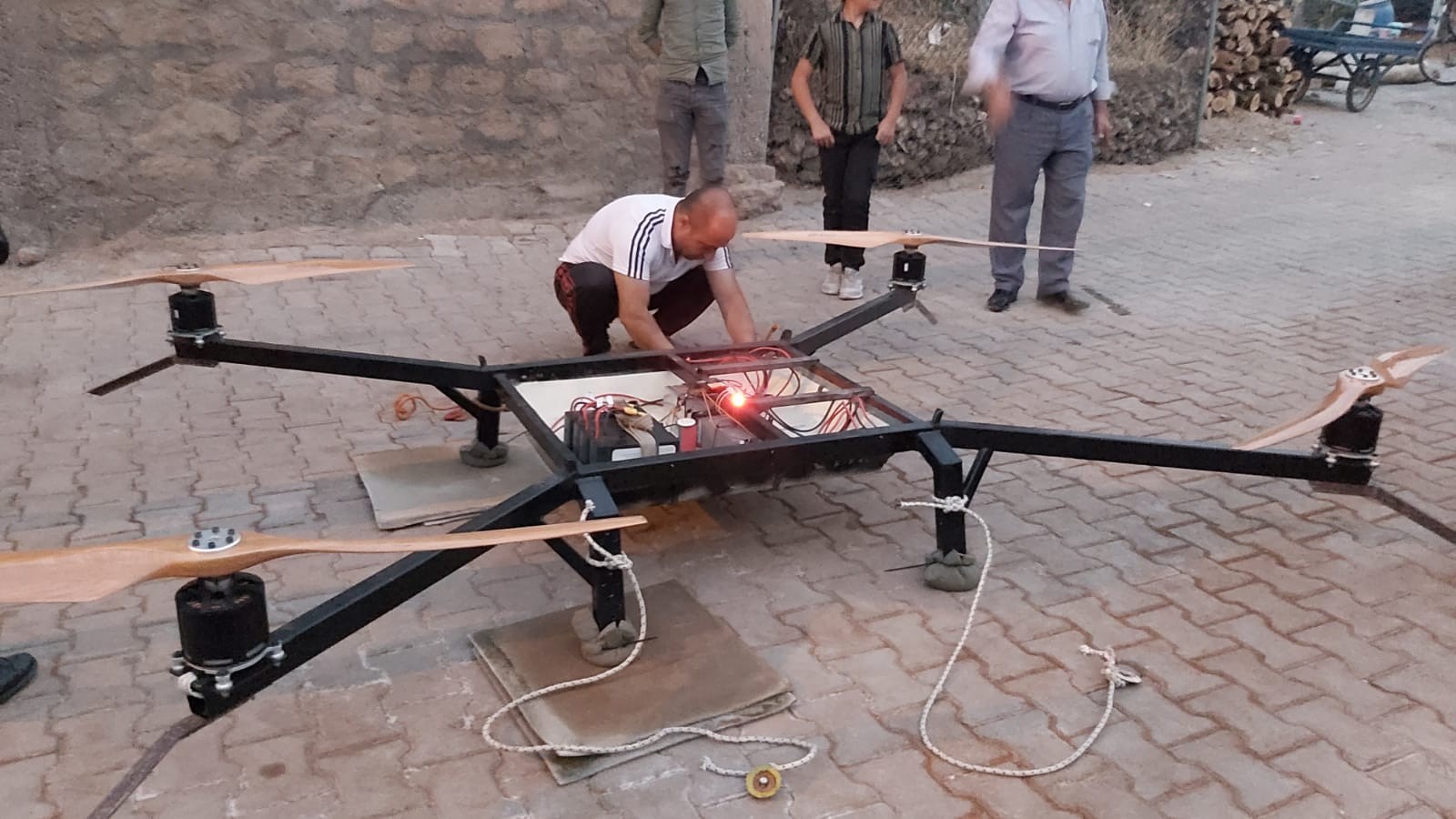 Siirtli kaşif hayalindeki 'uçan arabayı' uçurmayı başardı